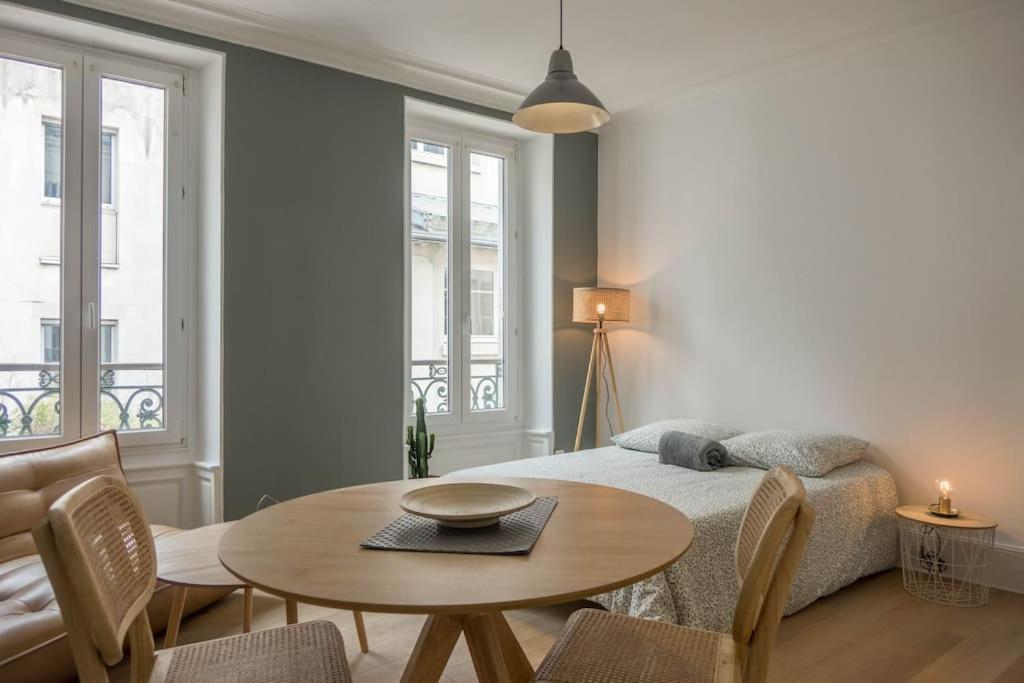 Charmant Studio Vue Cathedrale Quartier Historique Apartment ออร์เลออง ภายนอก รูปภาพ