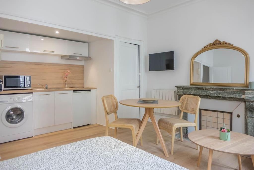 Charmant Studio Vue Cathedrale Quartier Historique Apartment ออร์เลออง ภายนอก รูปภาพ